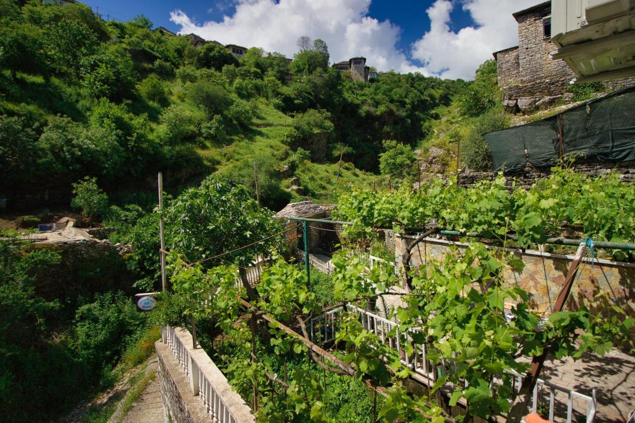 Grandma'S Home Gjirokaster Exterior photo