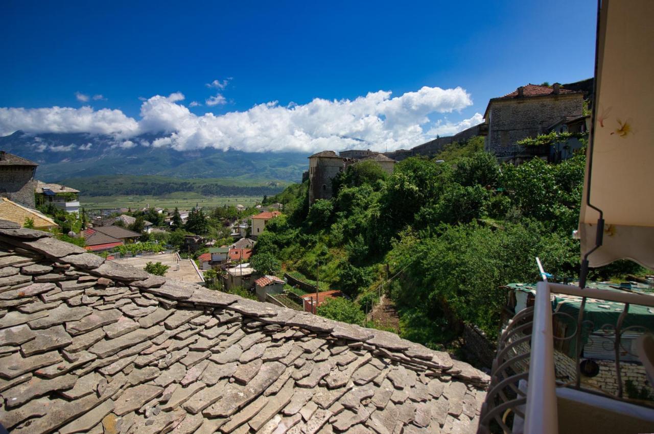 Grandma'S Home Gjirokaster Exterior photo